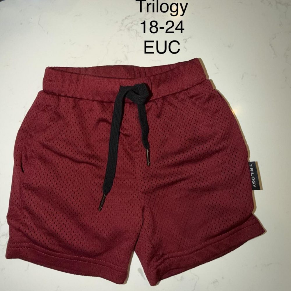 Burgundy Trilogy shorts with drawstring waist, size 18-24 EUC #athletic #trilogy